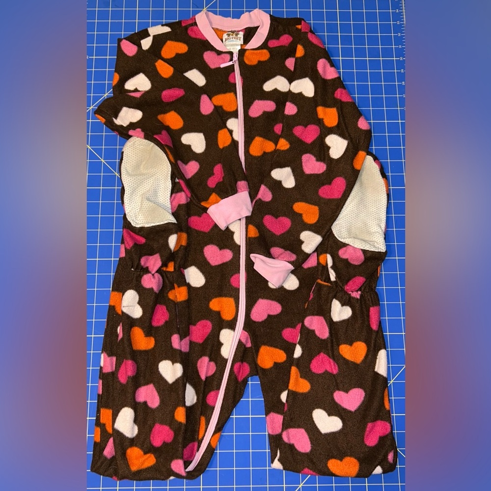 Brown Pink Hearts One Piece Girls Youth Kids Footed Onesie Fleece Footie Pajamas
